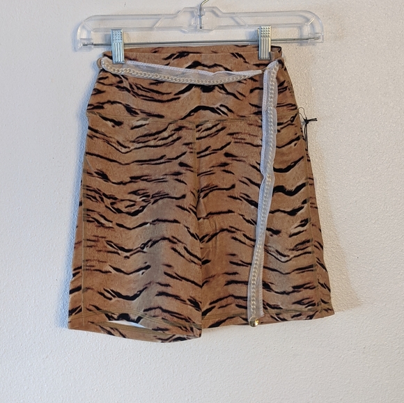 {WeWoreWhat} Brand New Chain Bike Shorts - Picture 5 of 11